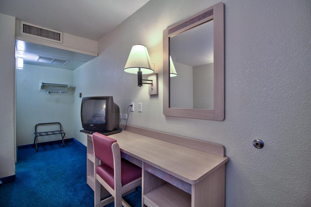 Budgetel Inn & Suites Γιούμα Δωμάτιο φωτογραφία