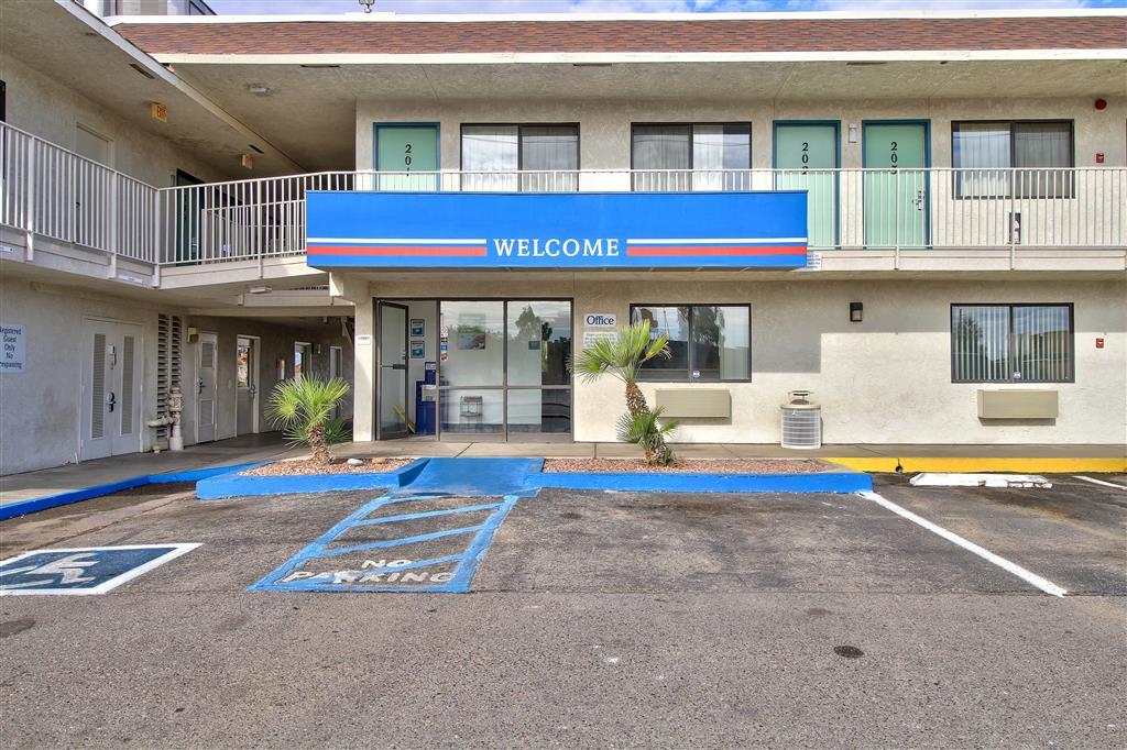 Budgetel Inn & Suites Γιούμα Εξωτερικό φωτογραφία