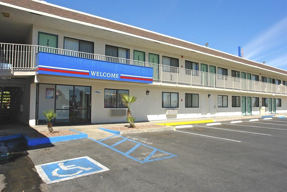 Budgetel Inn & Suites Γιούμα Εξωτερικό φωτογραφία